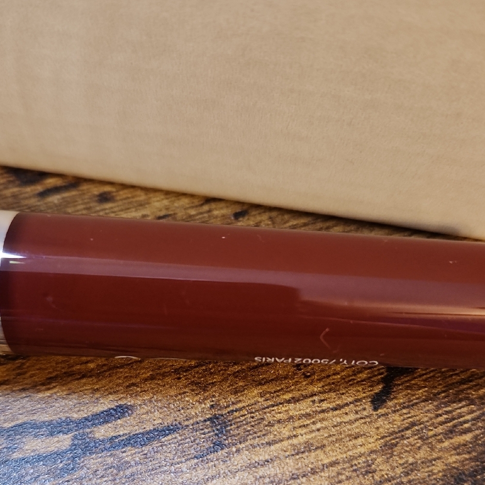 Covergirl Melting Pout Vinyl Vow Lipstick - Rich Brown - Picture 4 of 6